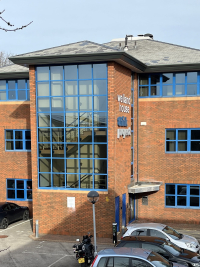 FREEHOLD OFFICE WITH PP 18Flats